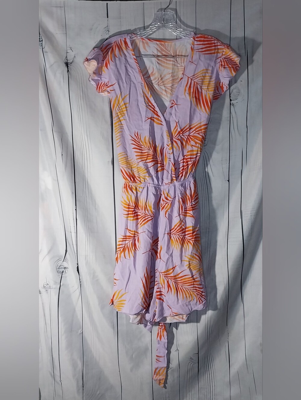 Cupshe Maui Sunset Tropical ResortWear Summer Ready Deep V-Neck Romper